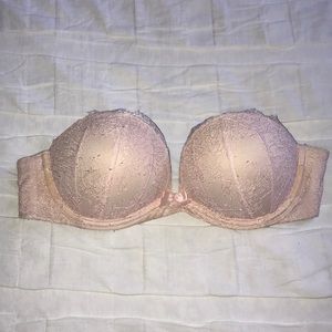 Victoria’s Secret Very Sexy strapless bra